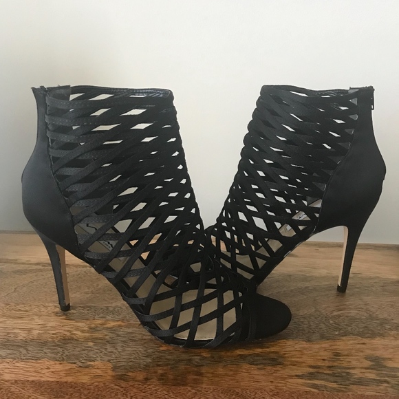 Nina Shoes - NWOT Black Caged Heels with Zipper Back